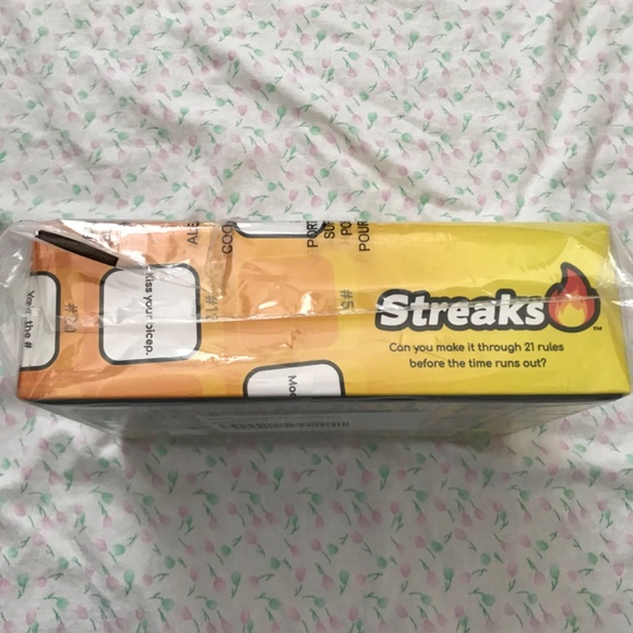 NEW Streaks Party Card Board Game 2+ Players - Picture 7 of 8